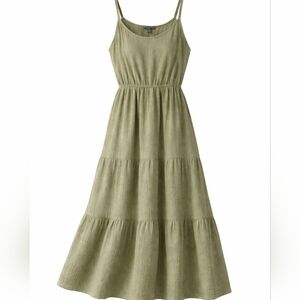 Chelsea & Theodore Light Green Maxi Dress